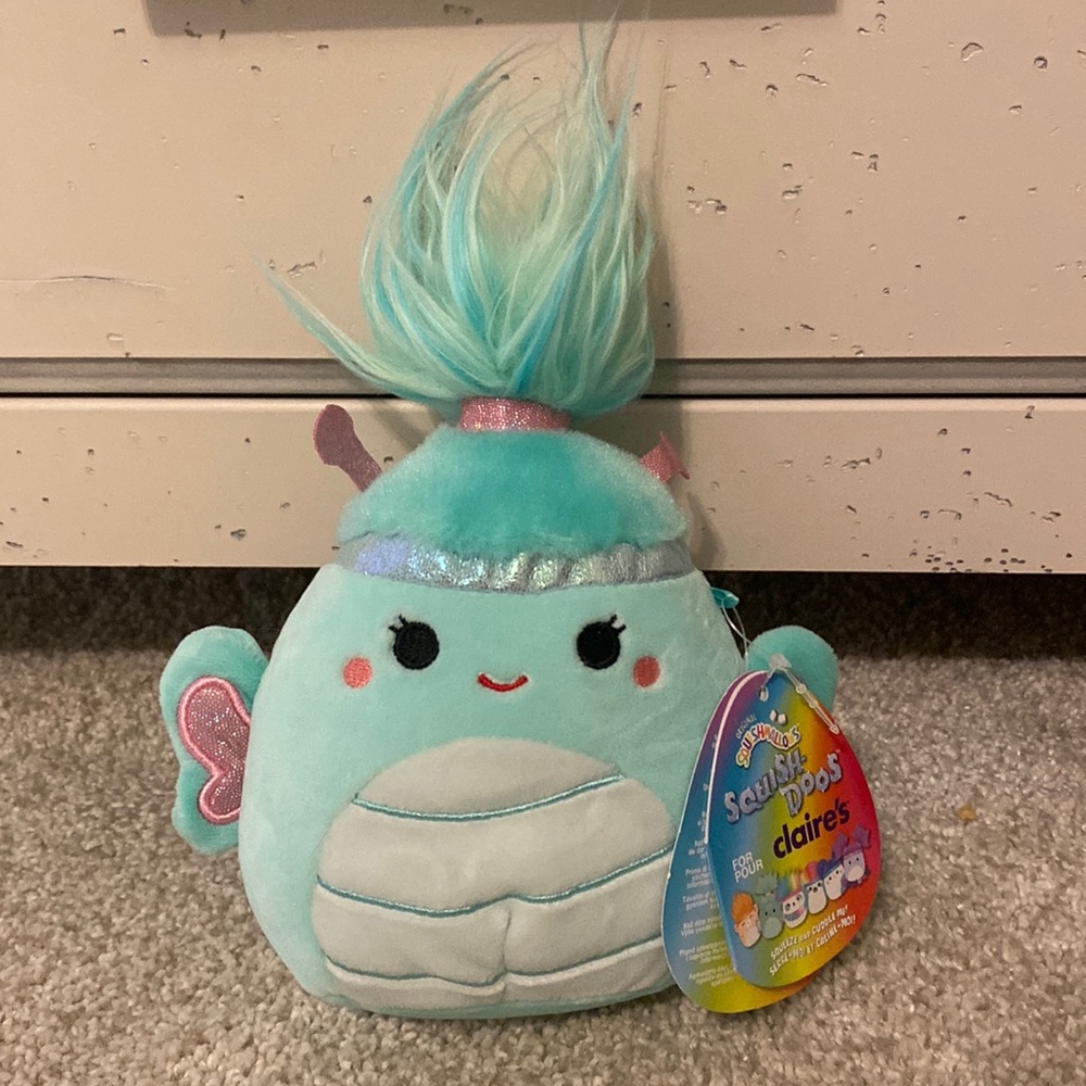 6 inch “Reina” butterfly Squishmallows special edition “squishdoos” collection